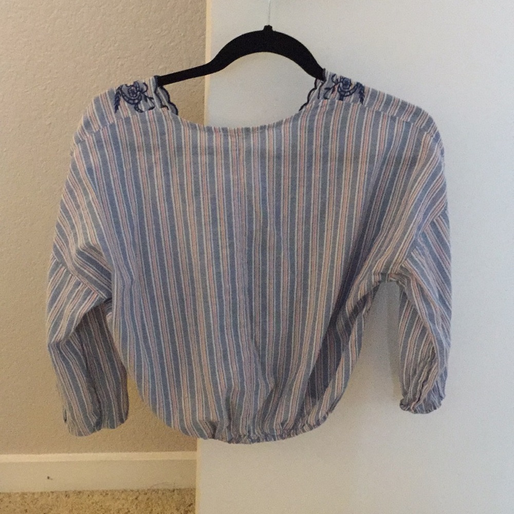 Spring crop top - Picture 2 of 3